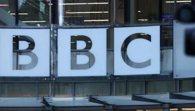 �ngiliz yay�n devi BBC iki bin ki�iyi i�ten ��kar�yor!